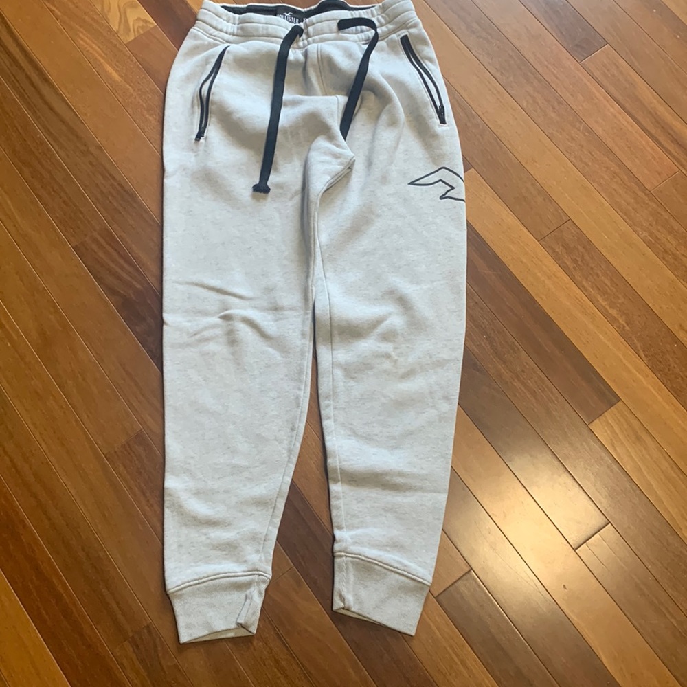 Hollister jiggers, size XXS